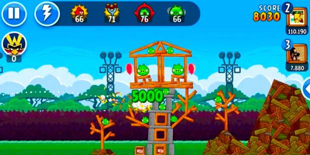 Angry Birds Friends gameplay